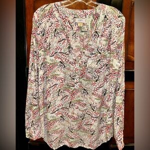 LOFT Women's Red and Green Patterned Blouse